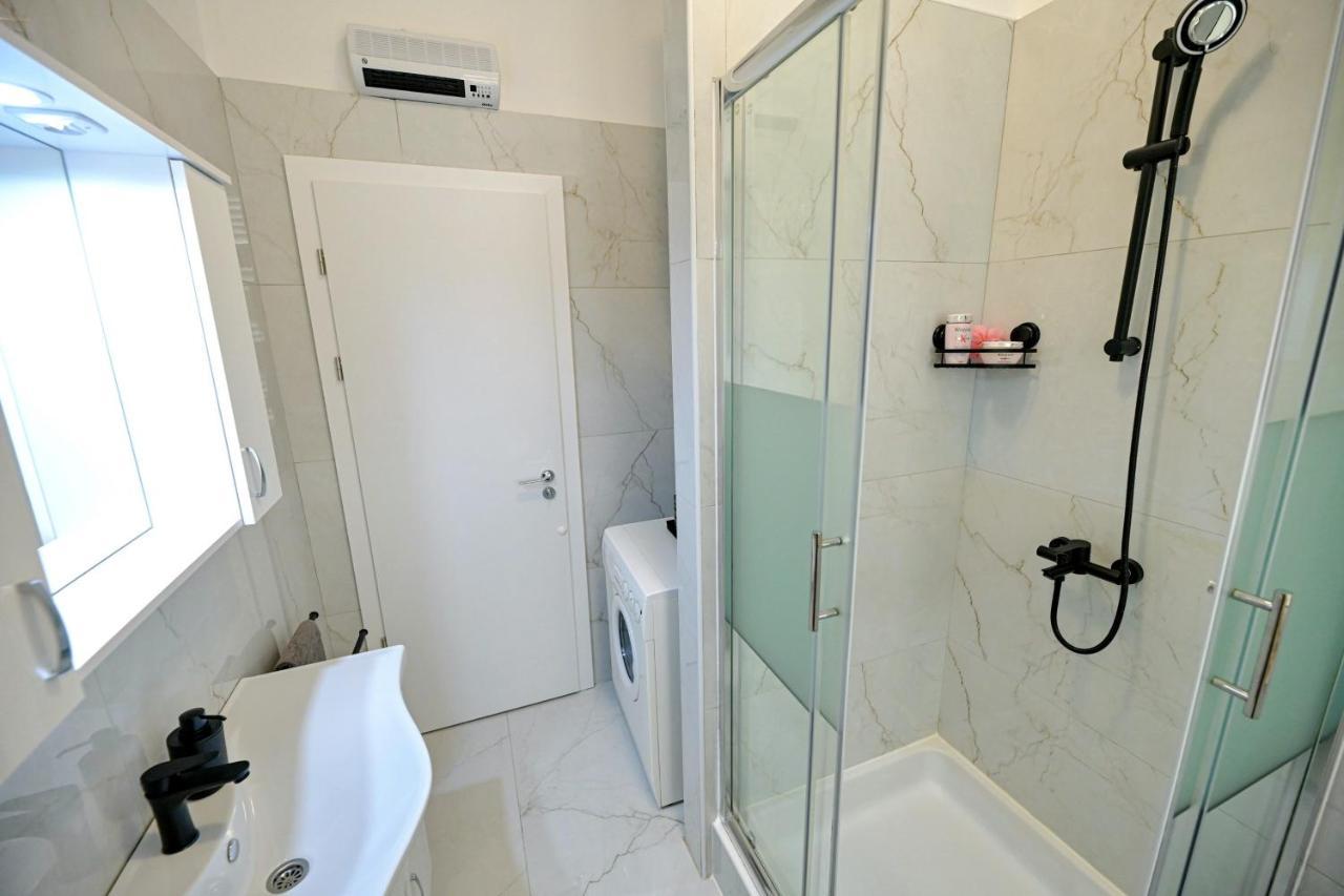 Luxury Apartment Laura Zadar Exterior foto